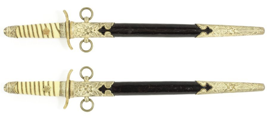 日本刀販売品 黒革包鞘海軍短剣拵