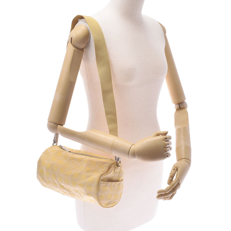 シャネルニュートラベルライン 筒型 黄 レディース ショルダーバッグ