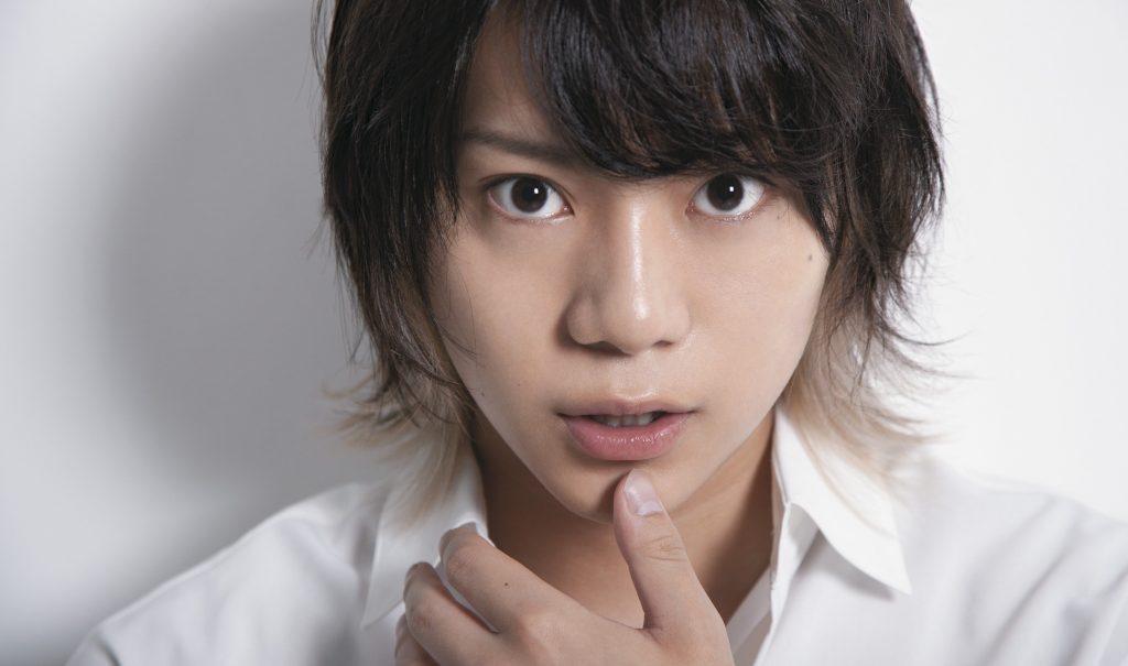 注目度No.1俳優 佐藤流司さんに接近♡ 力強い声と目力にドキッ！ | GINGER