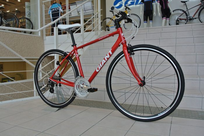 クロスバイク」2018年モデル早速入荷しています！！ ｜ ジャイアント