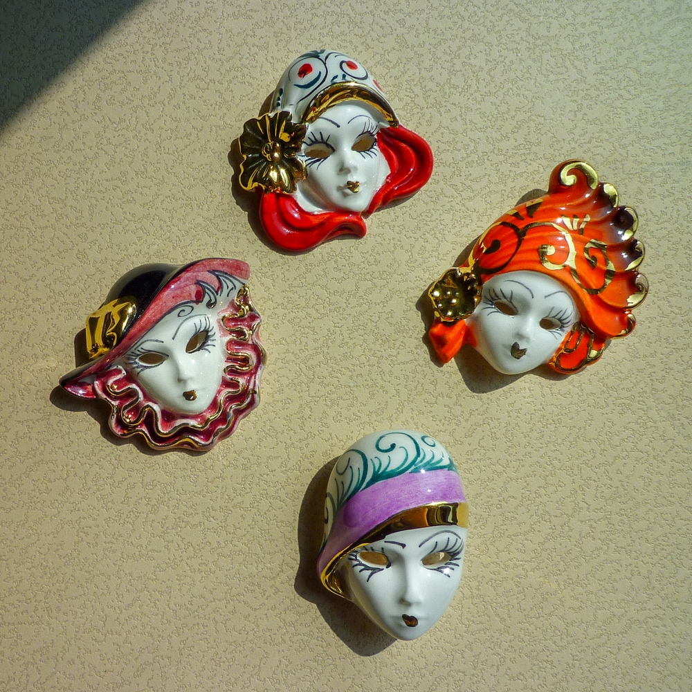 ブローチセラミック仮面 | 北一硝子 まごころお届け便