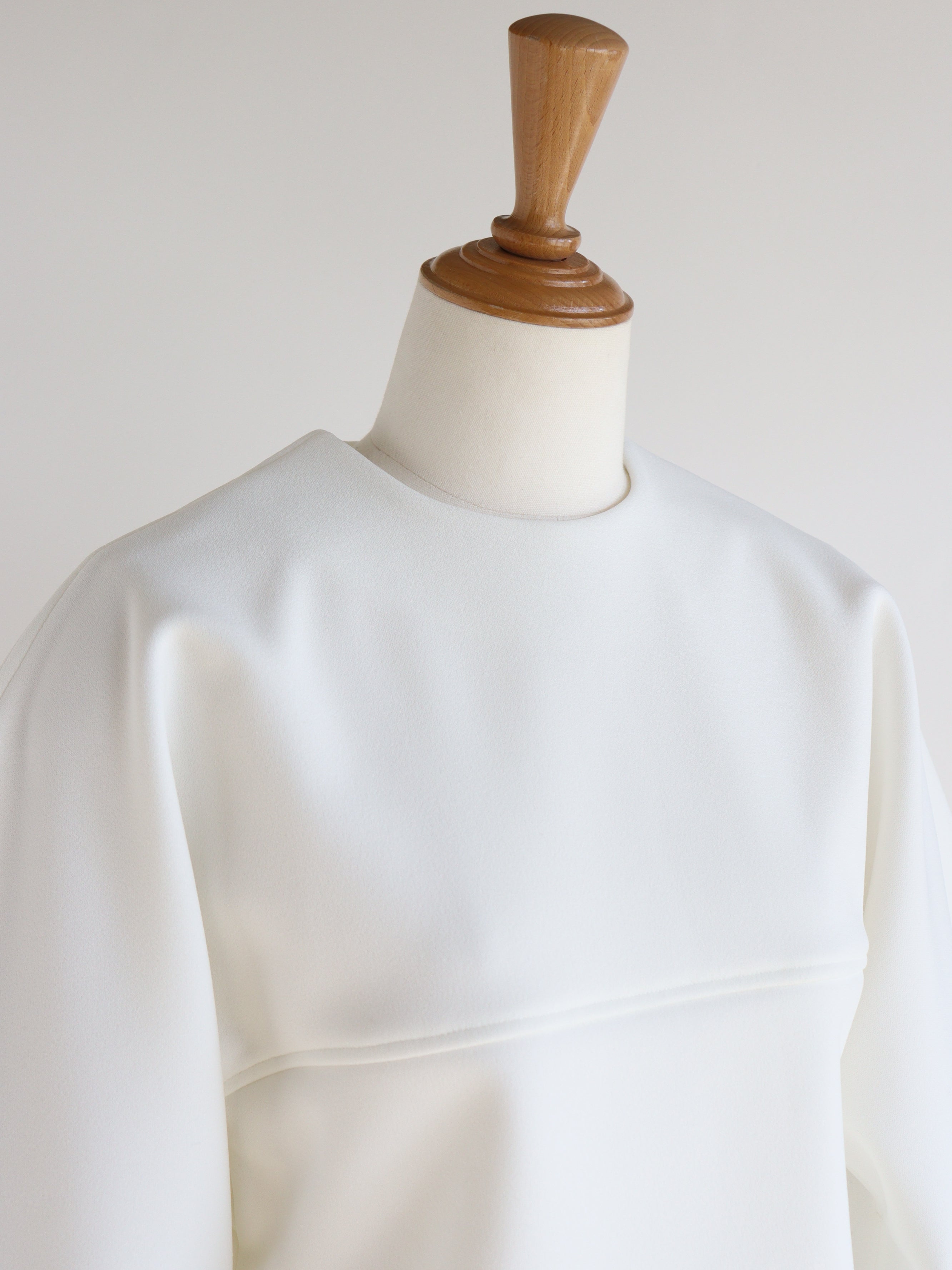 St.cecilia カーヴィートップス – GIRLISH