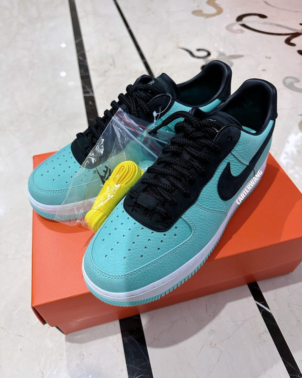 TIFFANY & CO. × NIKE AIR FORCE 1 LOW 1837が3/7に国内発売予定【販売