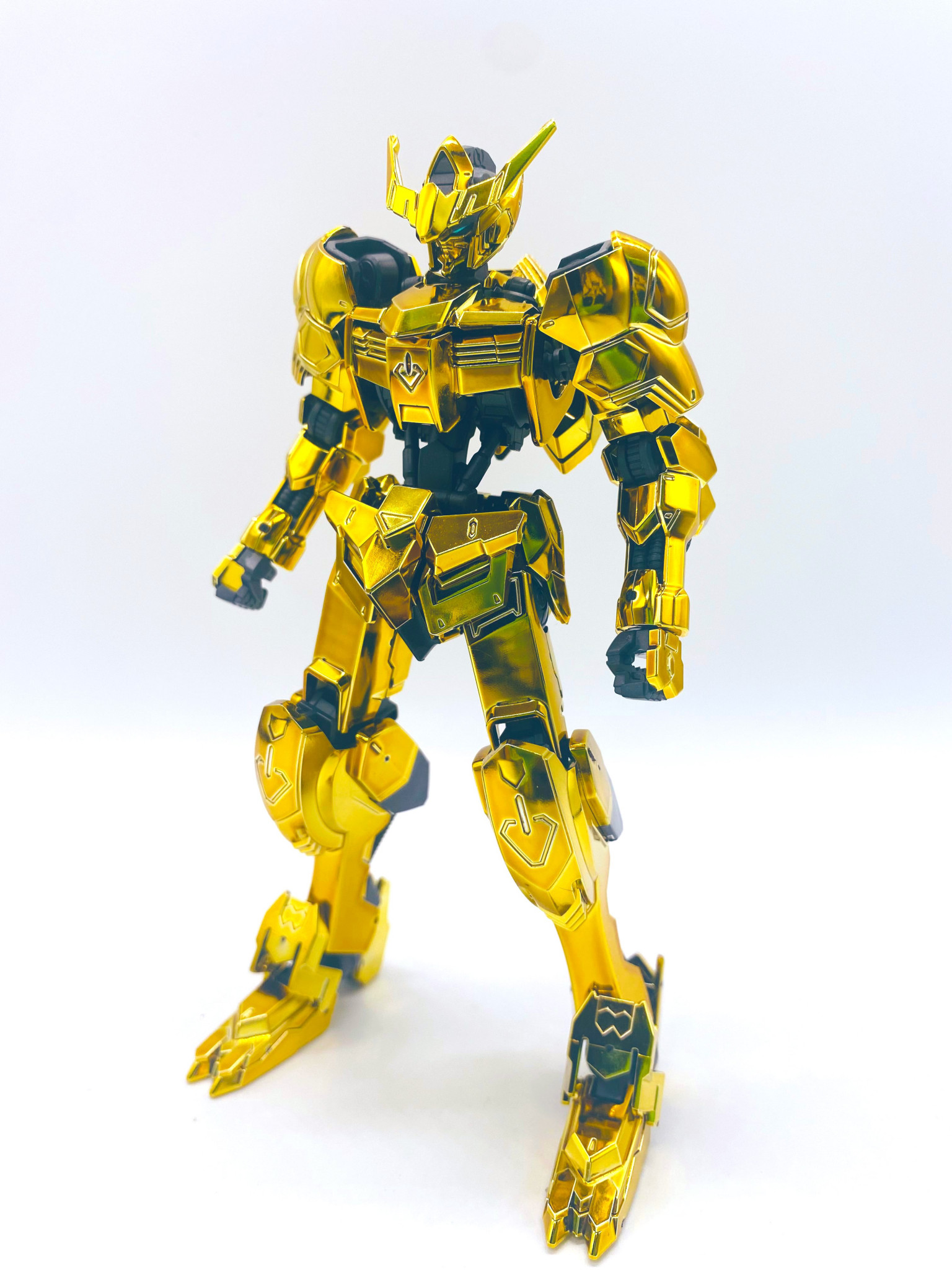 HGガンダムバルバトス【ゴールドメッキver】｜はくたくさんのガンプラ