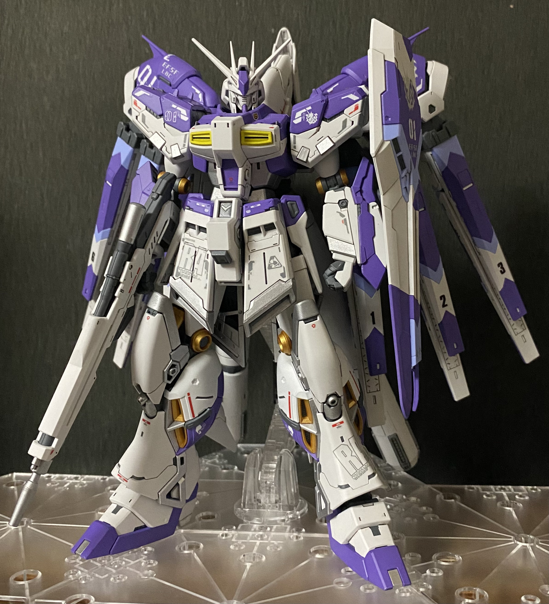Hi-νガンダム｜なでりさんのガンプラ作品｜GUNSTA（ガンスタ）