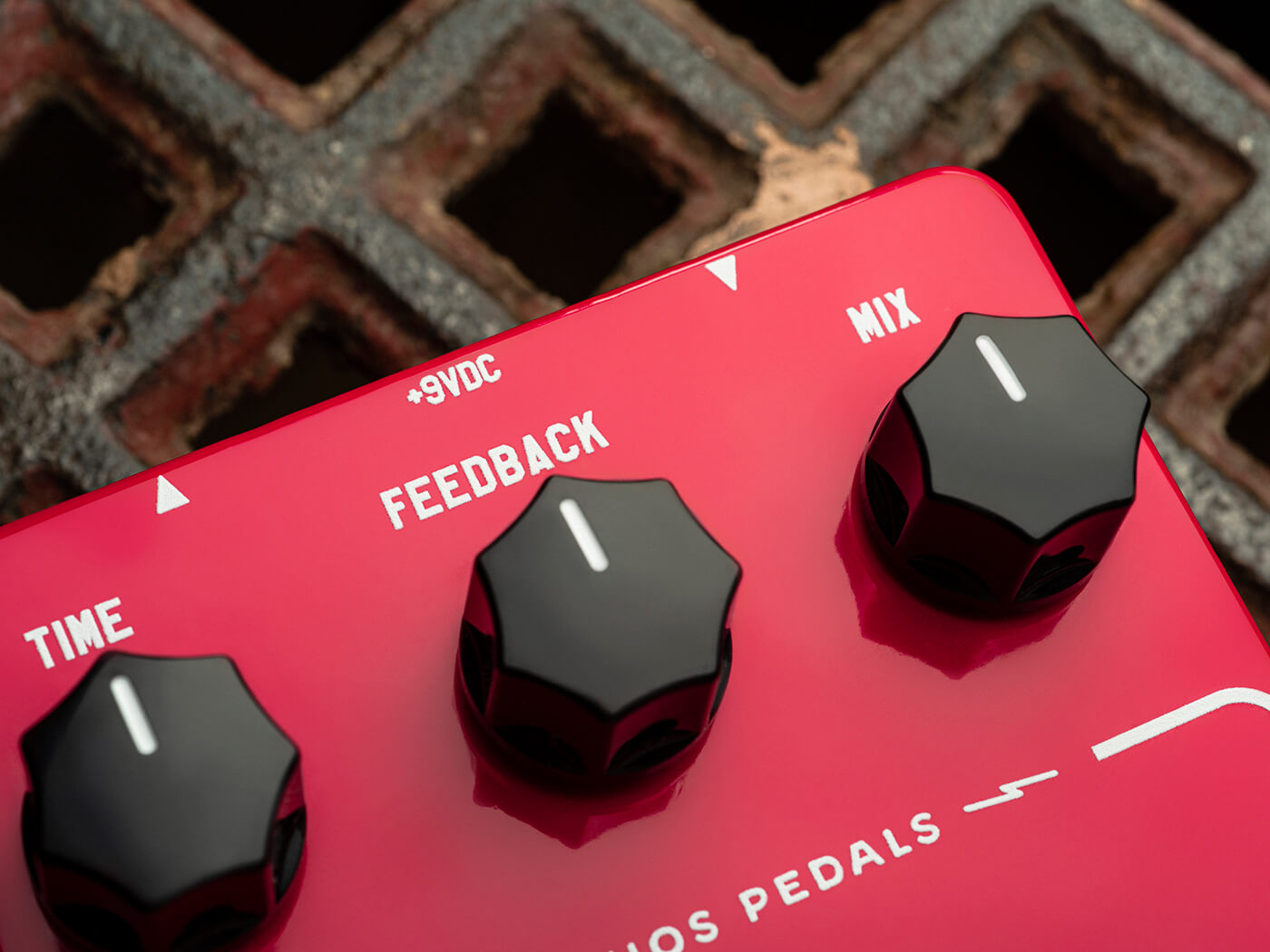 Mythos Pedals Oracle Analog Echo review: old-school delay tones