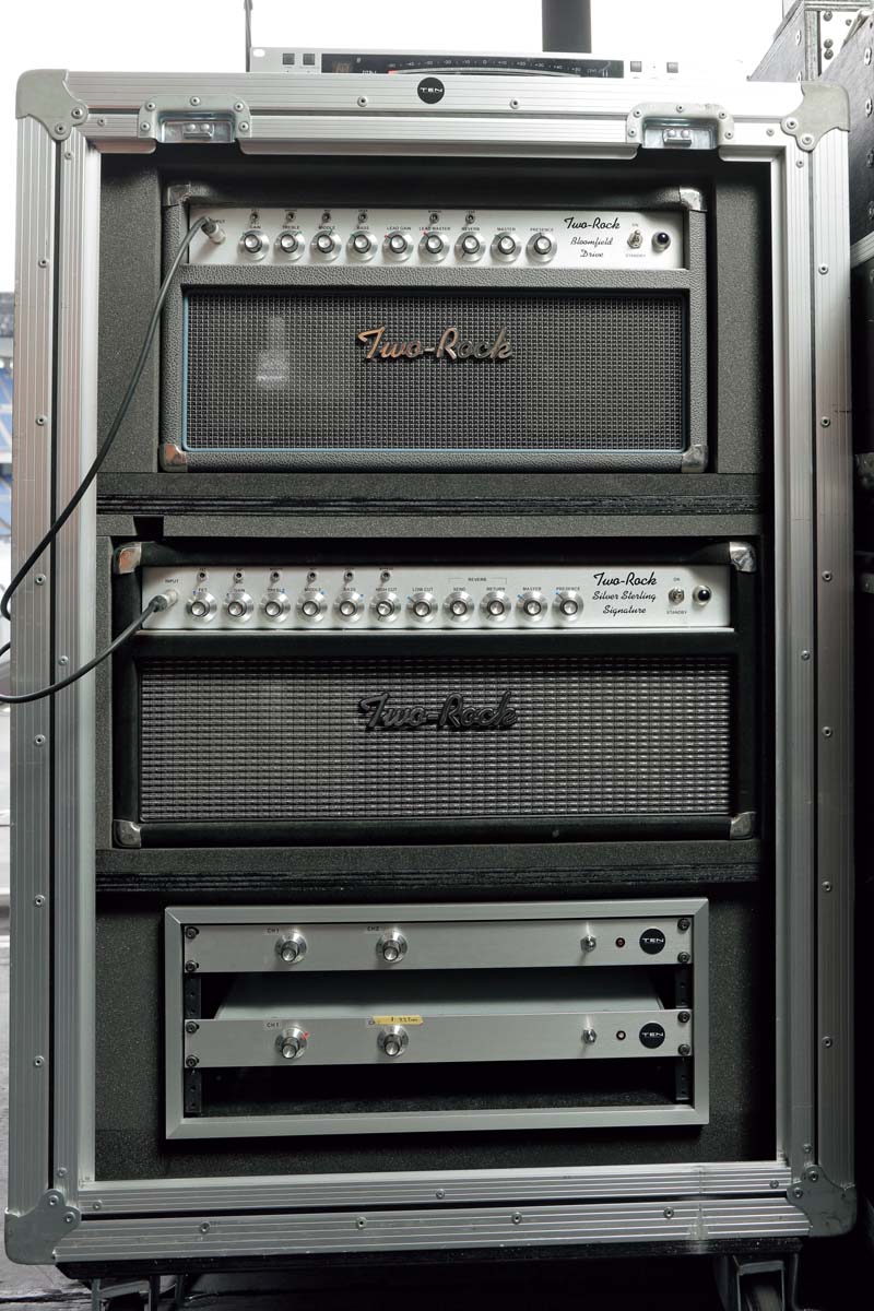 B'z LIVE-GYM Pleasure 2023 -STARS-で日産スタジアムを揺らした松本