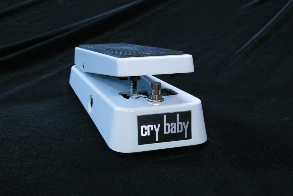 ワウペダル】ワウペダルの定番ジムダンロップのクライベイビーに限定