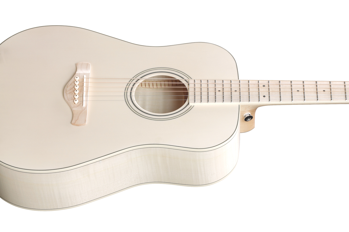 Ibanezから新しい”白い“エレクトリック・アコースティック・ギターが2