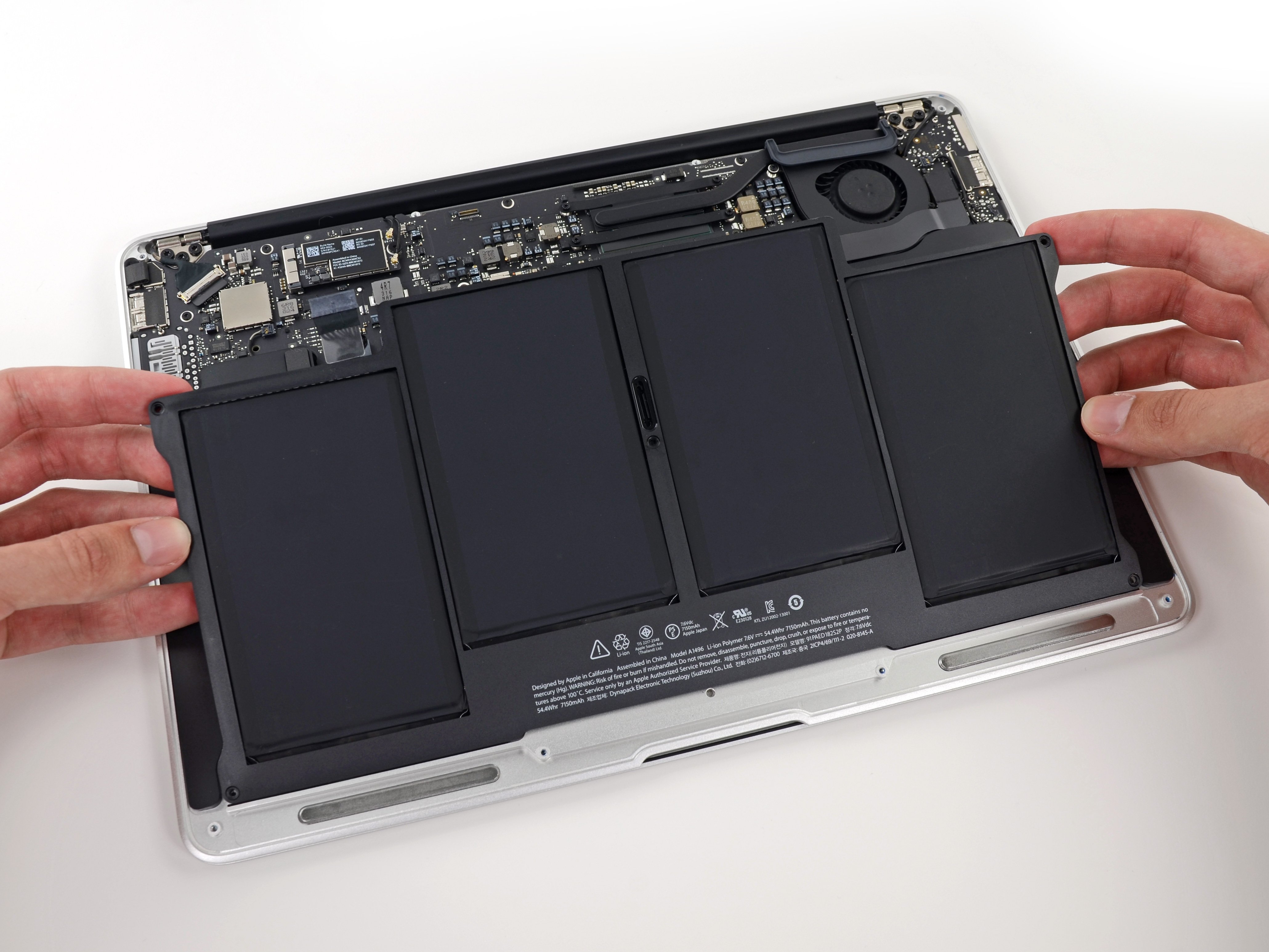MacBook Air 13インチ Mid 2013バッテリー交換 - iFixit 修理ガイド