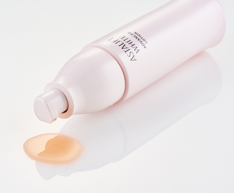 アスタリフト ホワイト アドバンスドローション | FUJIFILM