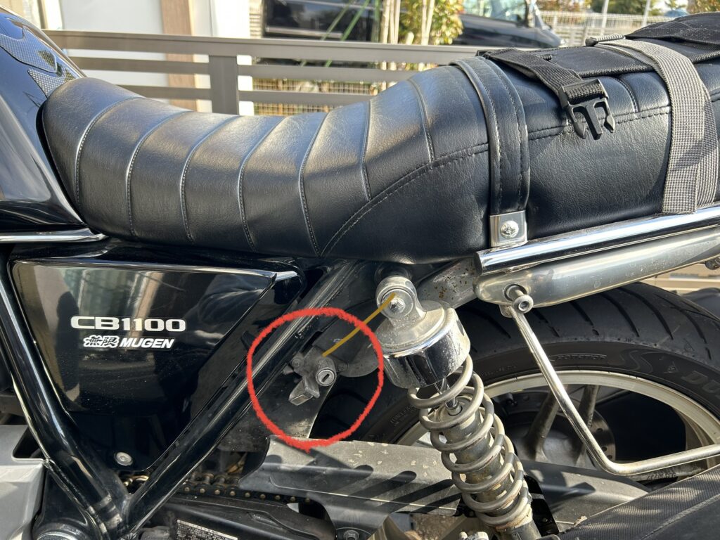 CB1100】シート交換方法【カスタム】