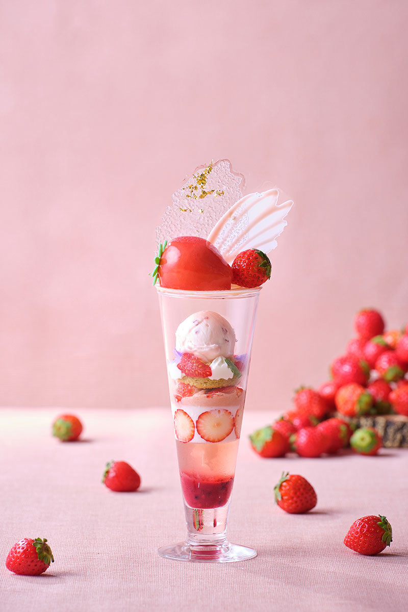 夢色パティシエール ストロベリーパフェ mqdefault.jpg