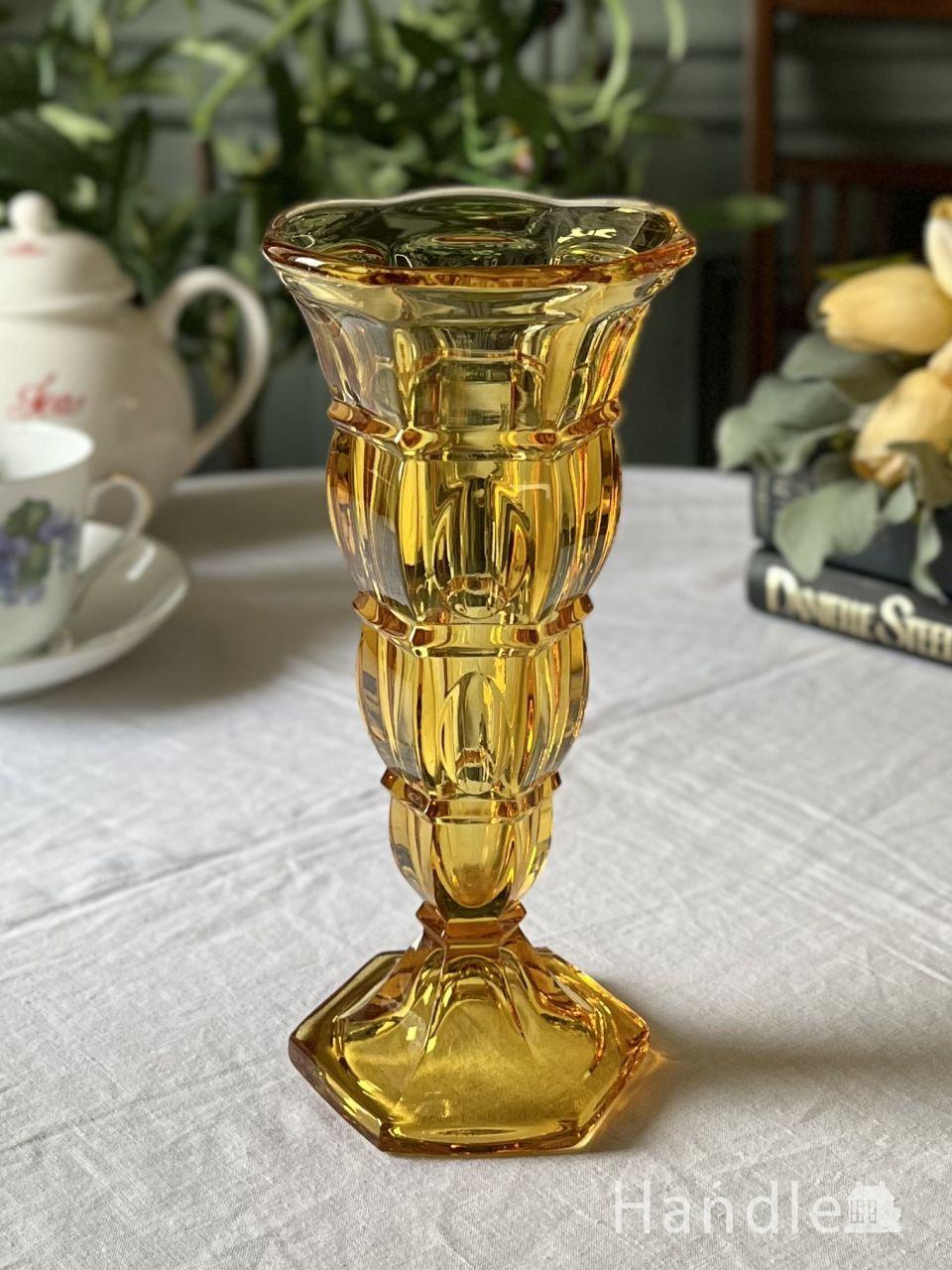 イギリスから届いたアンティークの一輪挿し、アンティークガラスの