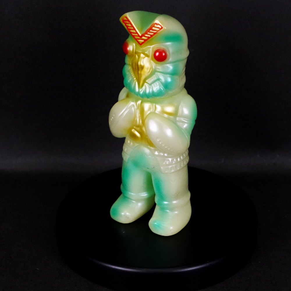 3月24日(日)より販売開始】【U.S.TOYS】SBバルタン星人(蓄光グリーン