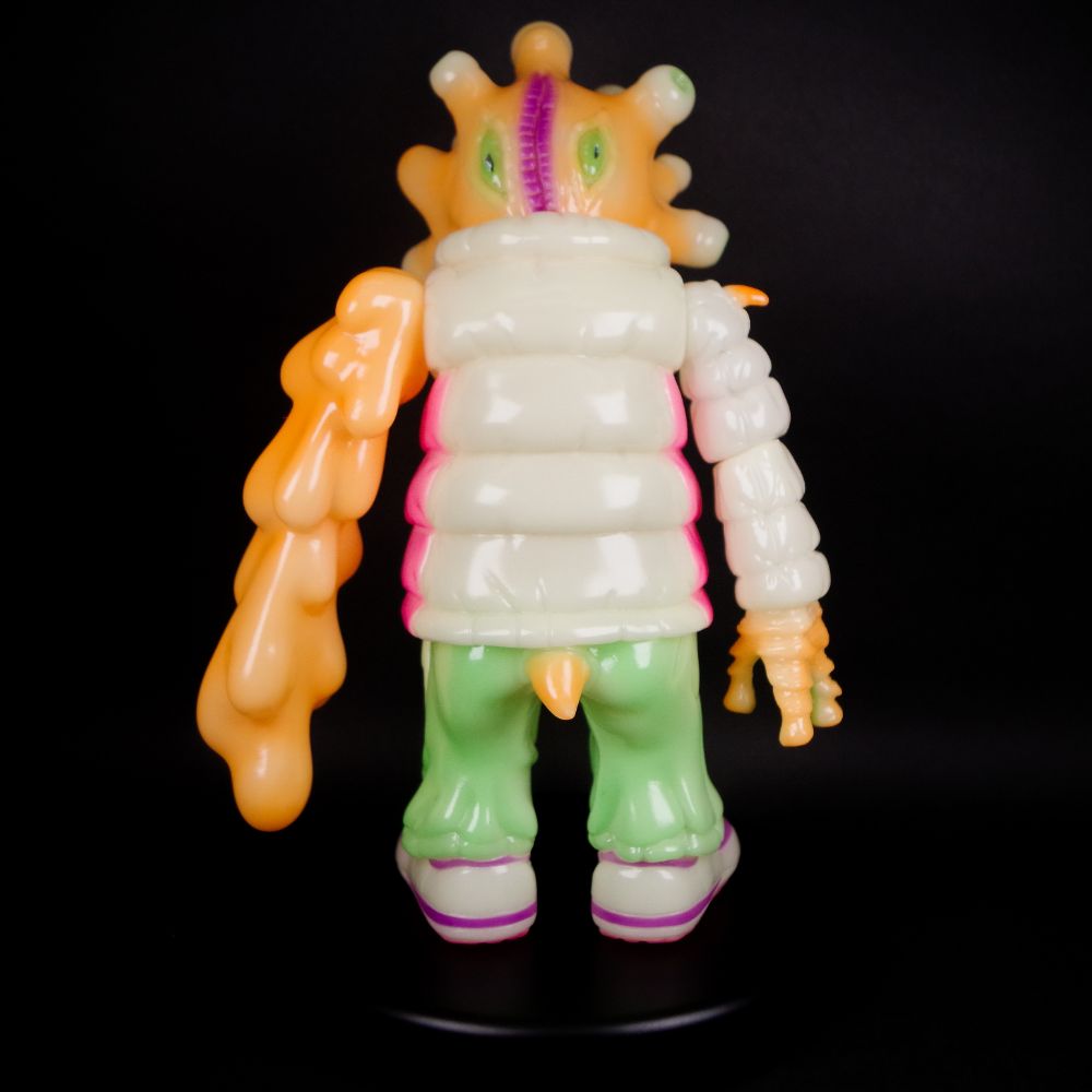 3月3日(金)18時より抽選開始】【GYAROMI】百々目オイド(蓄光)が登場