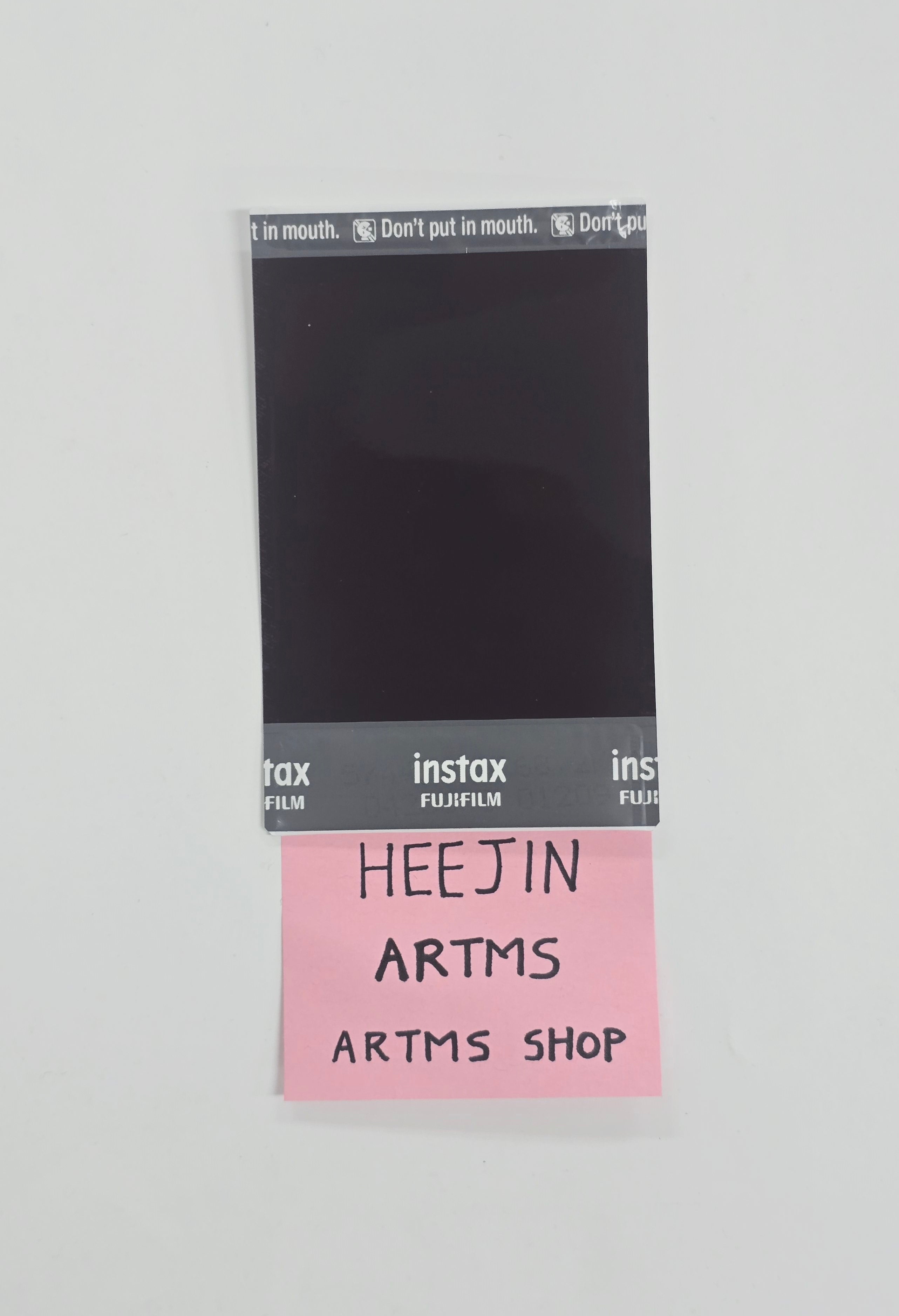 HEEJIN (of ARTMS) - ARTMS SHOP Hand Autographed(Signed) Polaroid