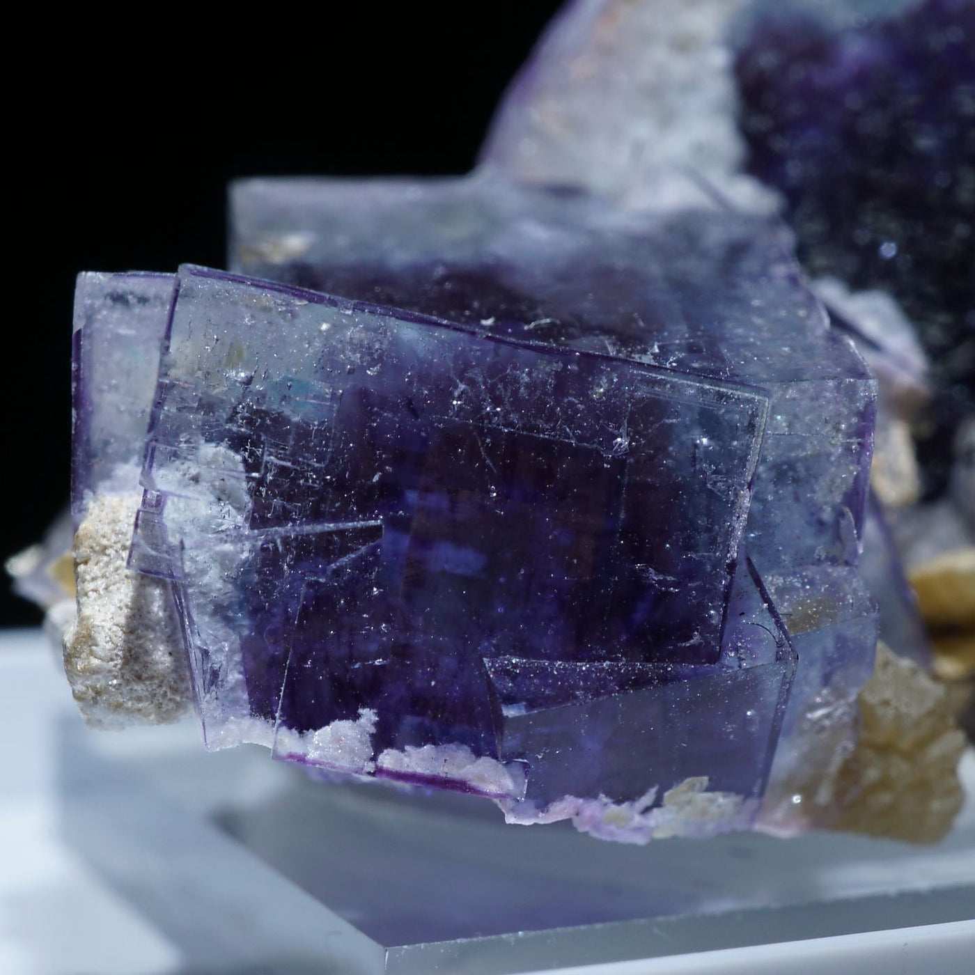 中国 ヤオガンシャン産 フローライト – 天然石ハッピーギフト