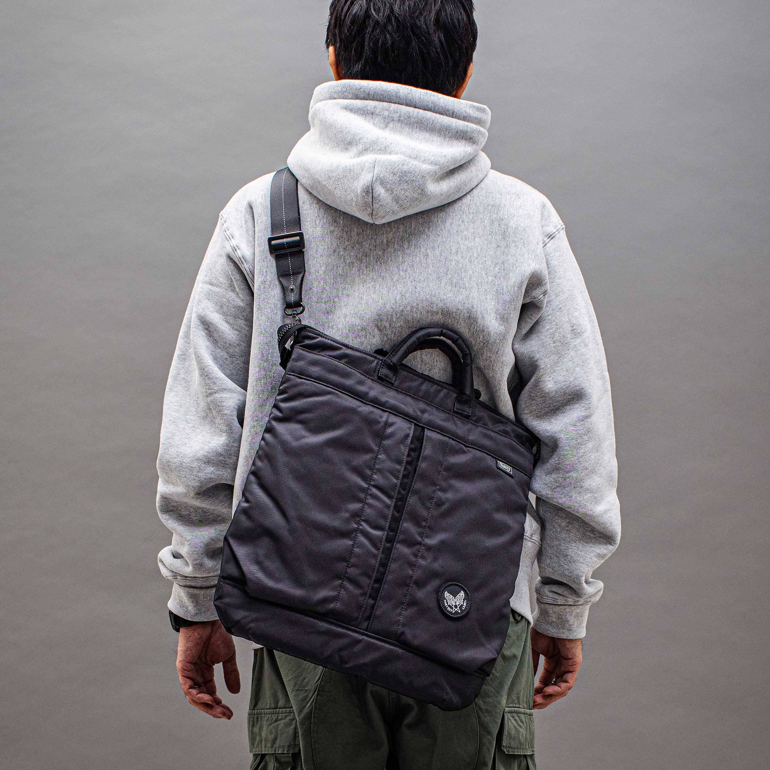 Official] HARVEST LABEL Edition 30 FLYER'S reflection HELMET BAG