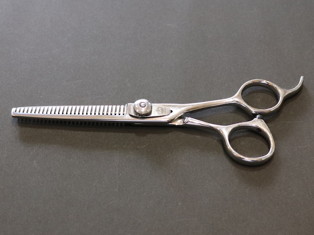 値下げ中 YAMANAKA 雅 理美容 ハサミ MZ702WA YAMANAKA 雅 理美容