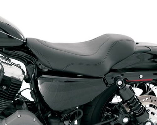 マスタング(Mustang)製ハーレーダビッドソン用シート| シートメーカー(USA)