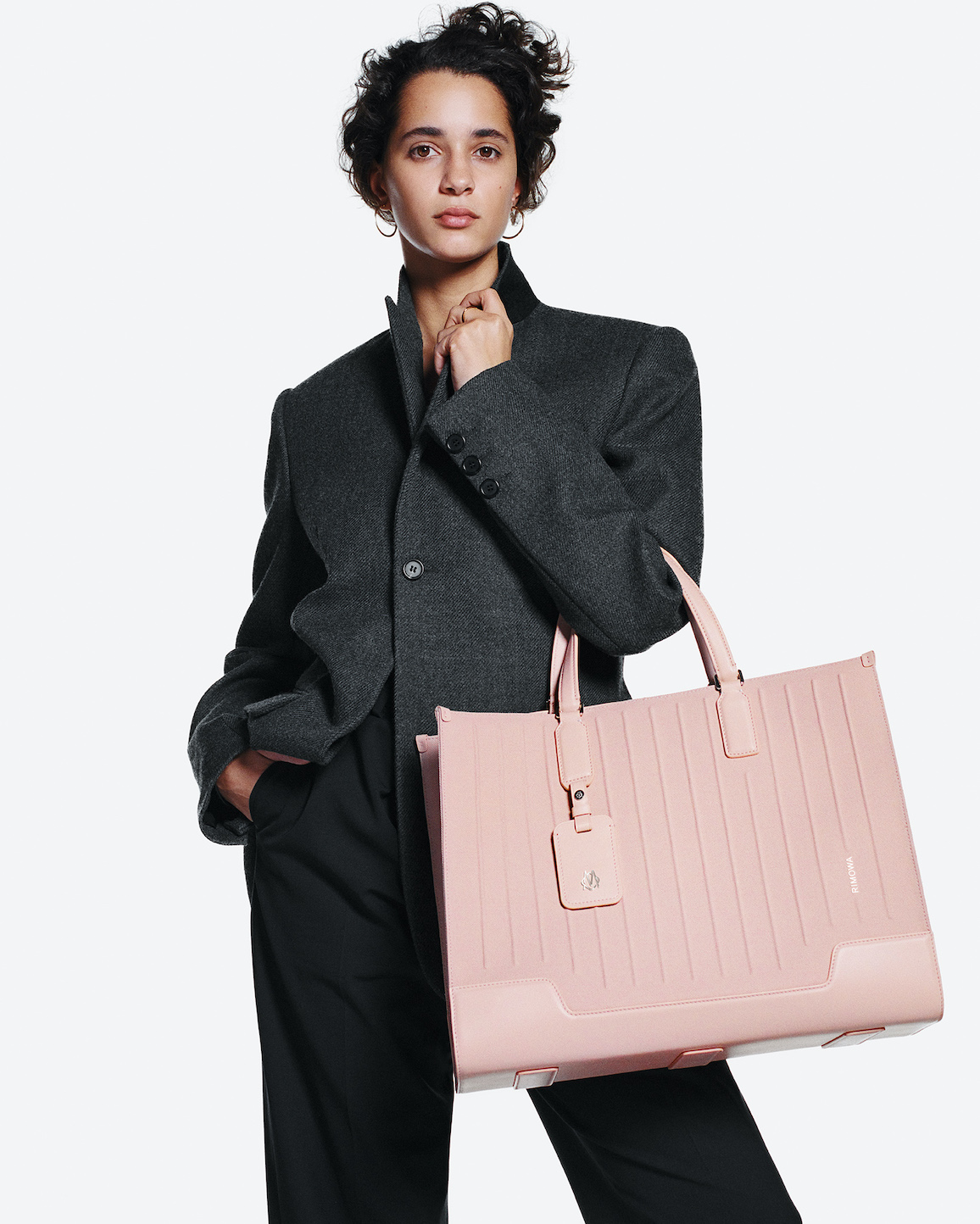 RIMOWAからトートやバックパックなど、タイムレスなソフトバッグ発売