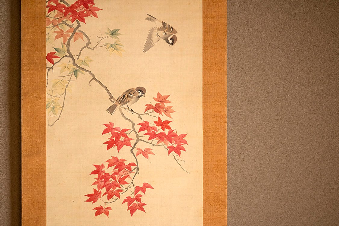 MB46】時代 梨地吸物膳 十客 月と草花蒔絵 秋草 四方膳 卓上 折敷 木製