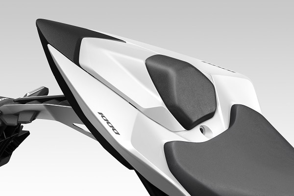 シングルシートカウル (CB1000 HORNET)(パールグレアホワイト): 純正