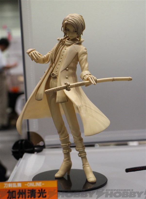 グリズリーパンダ」三日月宗近、「りゅんりゅん亭」セーラームーン