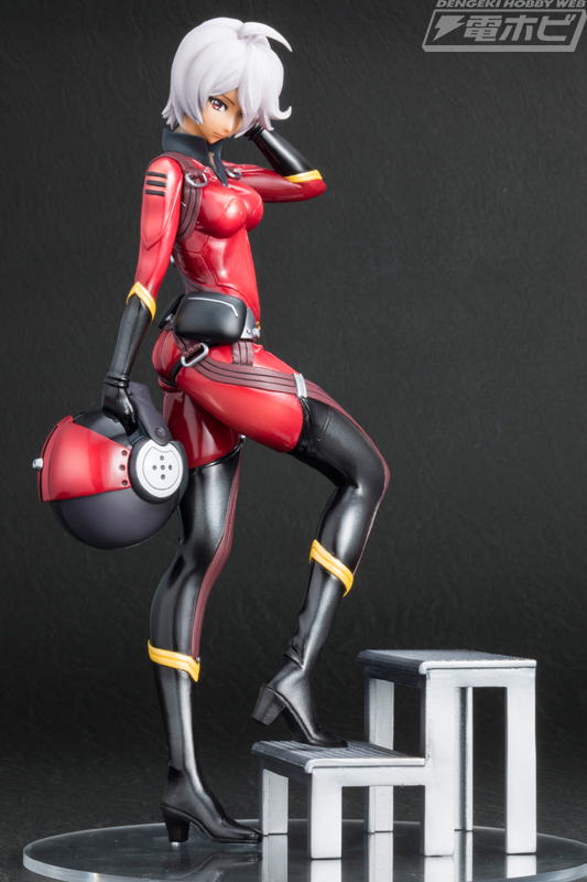 抜群のプロポーションに釘付け!!『宇宙戦艦ヤマト2202』山本玲がクール