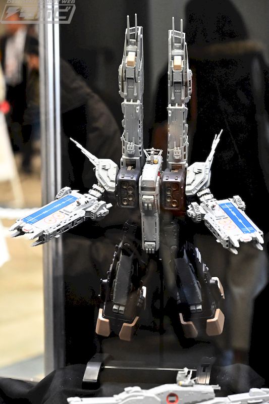 超時空要塞マクロス 愛・おぼえていますか』完全変形「SDF-1 MACROSS