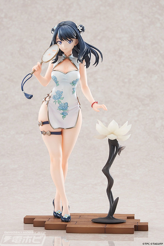 グリッドマン ユニバース』宝多六花と南夢芽がセクシーなチャイナ