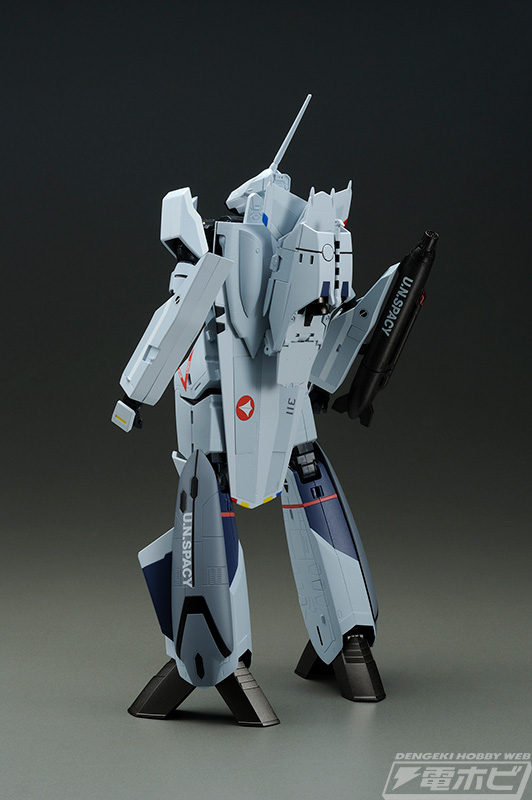 マクロスゼロ』VF-0Aフェニックス 工藤シン搭乗機がアクション