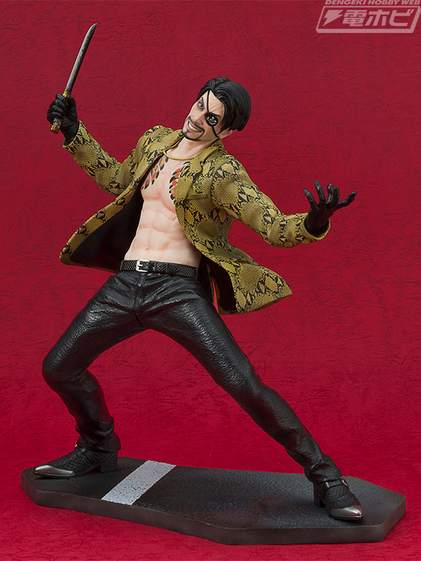 凶暴性を感じさせる不敵な笑みがステキ！『龍が如く』真島吾朗が