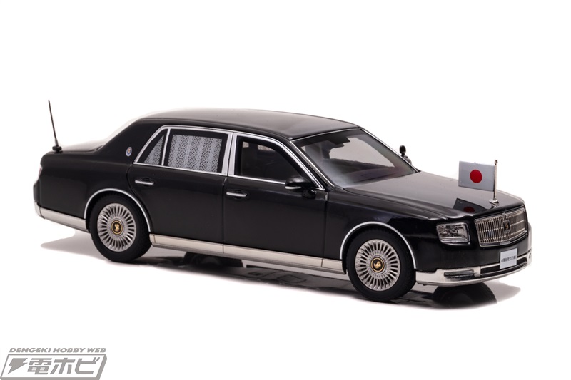 日本国内閣総理大臣専用車」とそれを警護する「警察本部警備部要人警護