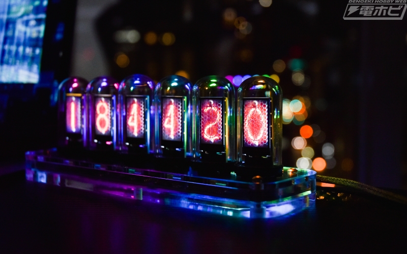 USB電源で使えるおしゃれで便利なニキシー管風の置時計が登場！アプリ