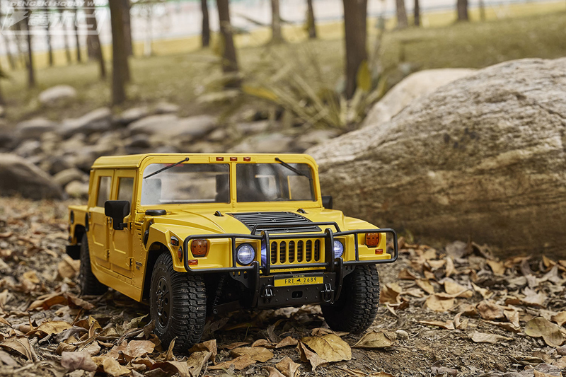ハマーH1アルファ」が迫力の1/12スケール電動RCカーとなってFMSから