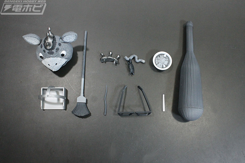 数量限定生産！『HERO ACTION FIGURE 快獣ブースカ モノクロバージョン