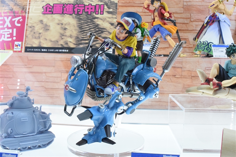 ドラゴンボール』デスクトップリアルマッコイEX悟空＆悟飯＆二足歩行