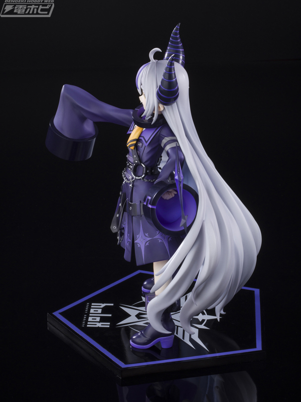 ホロライブ』ラプラス・ダークネスの1/6スケールフィギュアを撮り