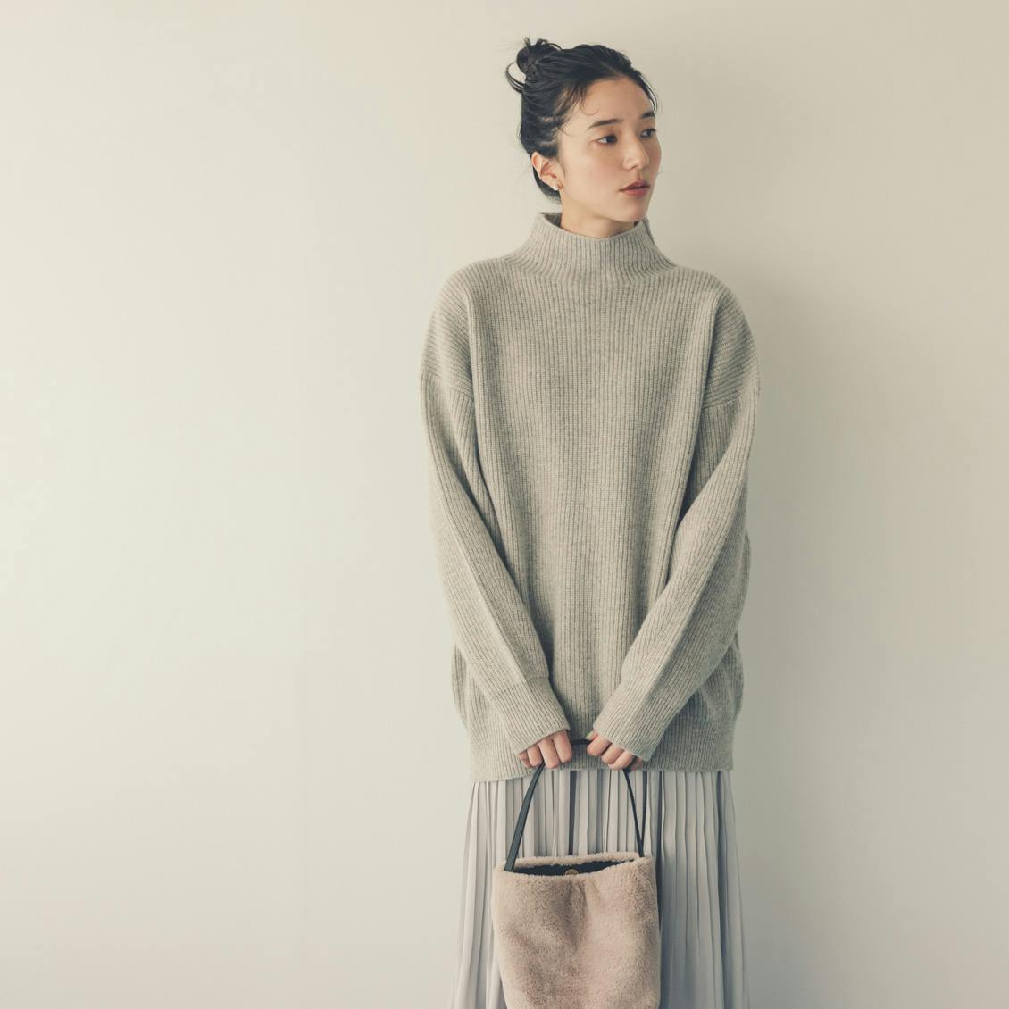 新商品】この冬の相棒にしたい、「あったかウールのミドル丈ニット」が