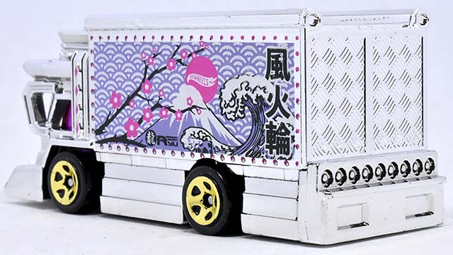 RAIJIN EXPRESSのレビュー！日本のCar Culture「デコトラ」がホット