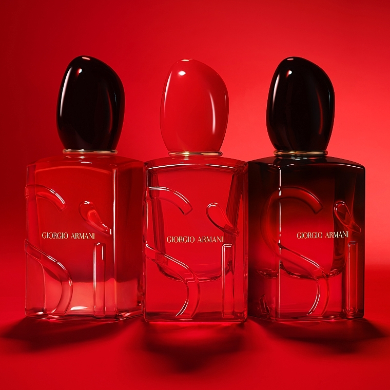 パルファム - Giorgio Armani Si Passione Red Musk | Makeup.jp