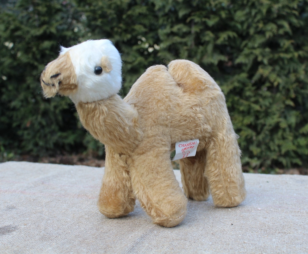 ヴィンテージシャモーラクダぬいぐるみ: 珍しい収集価値のあるお土産