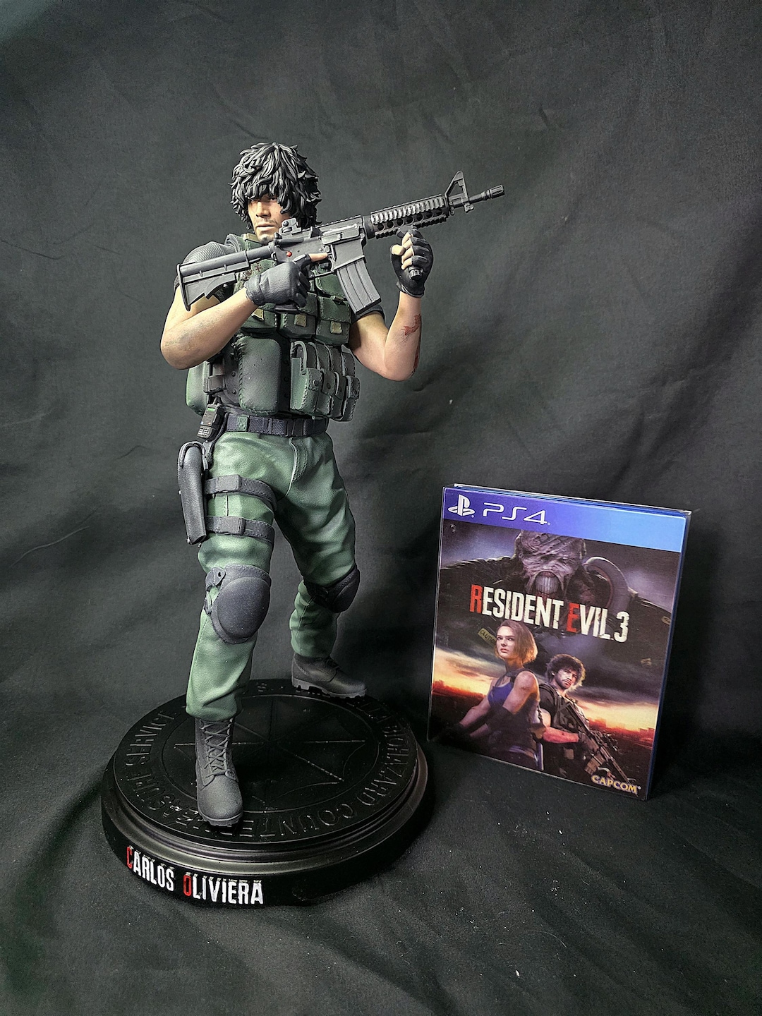 カルロス・オリヴェイラ バイオハザード3 1/6スケールフィギュア（台座