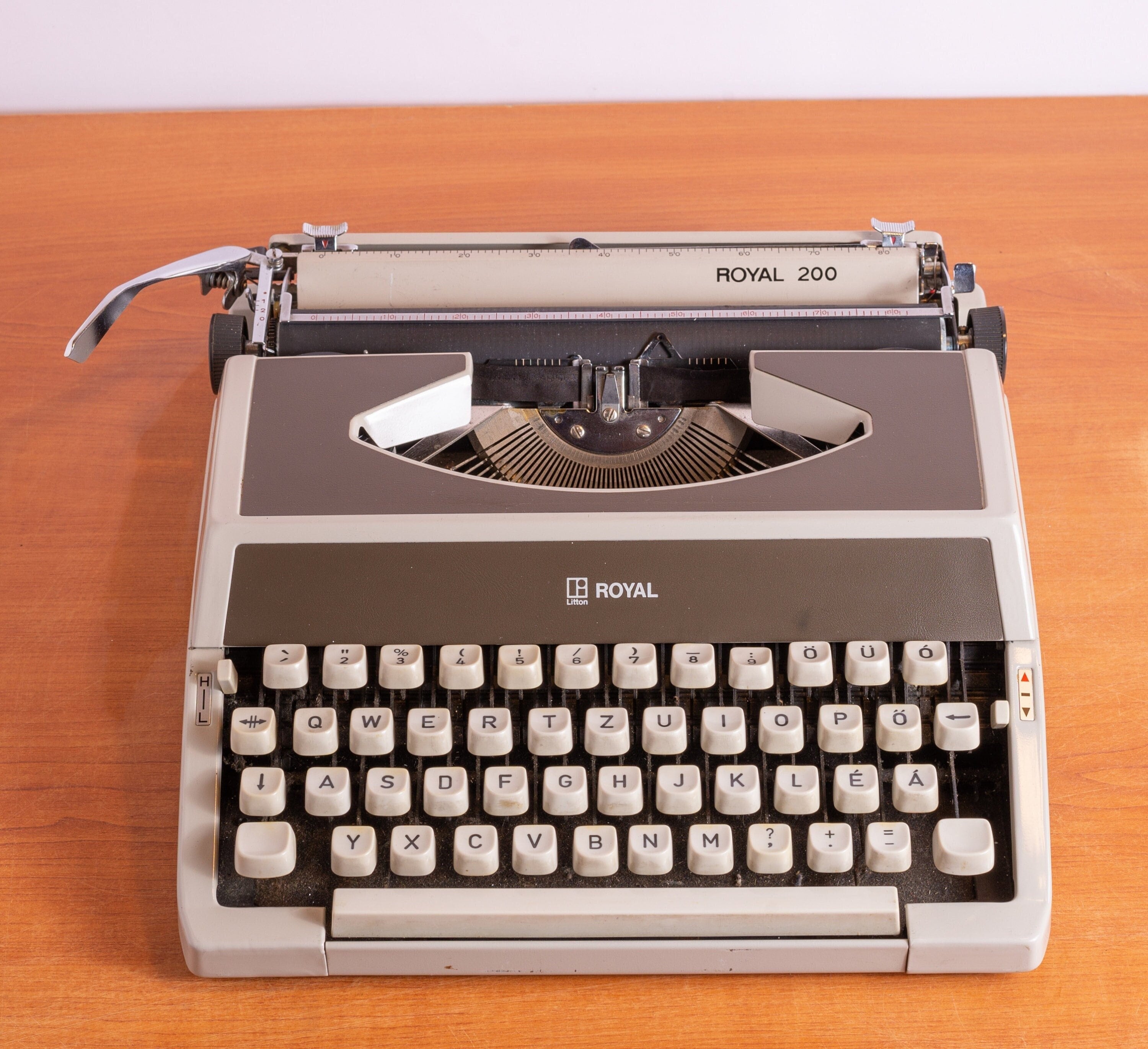 完動品 200 ロイヤルタイプライター パステルカラー 2026年最新】royal