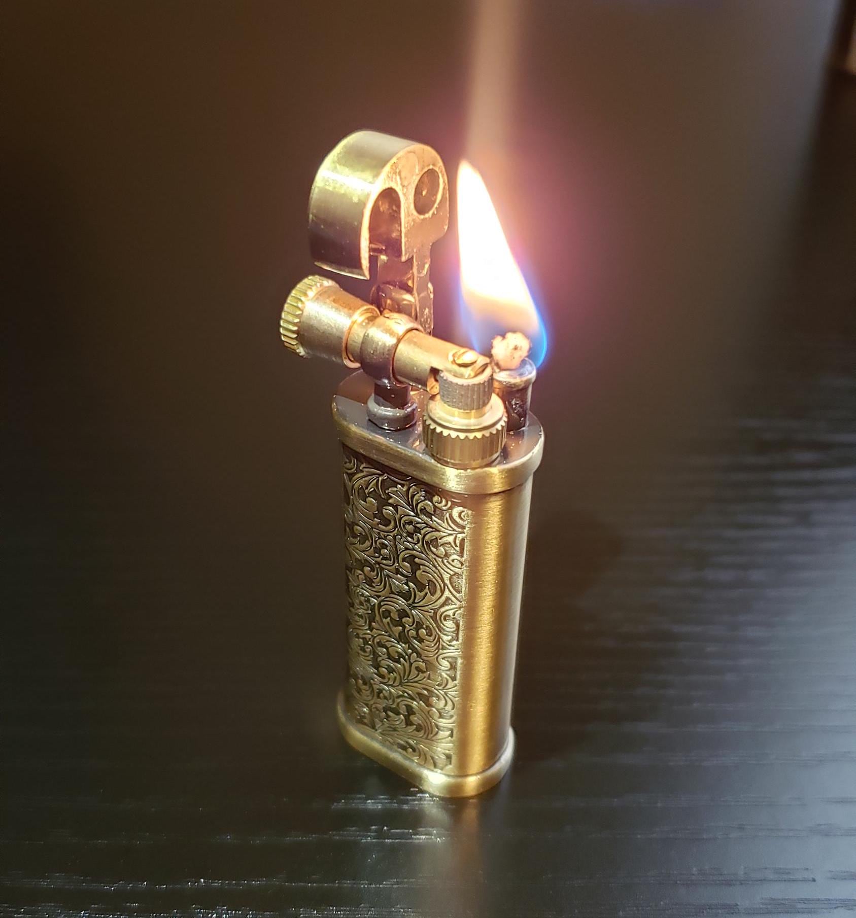 Classic Retro Vintage Vibe Lighter - Uses Liquid Lighter Fluid and