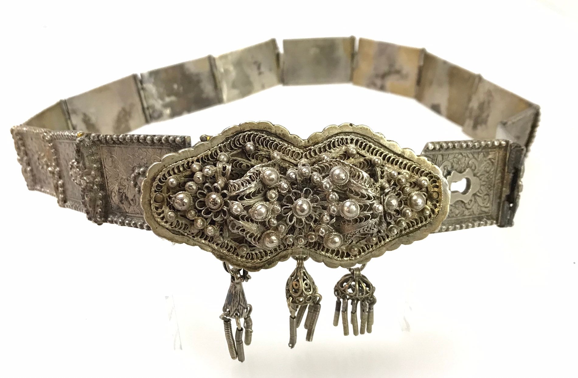 19 世紀初頭のイスラム トルコ オスマン帝国の民族的なシルバー パネル