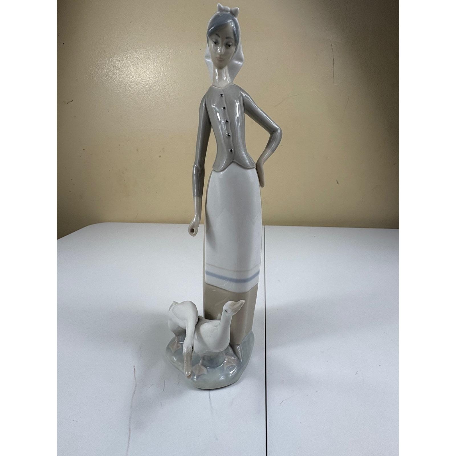 Lladro girl goose - Etsy 日本