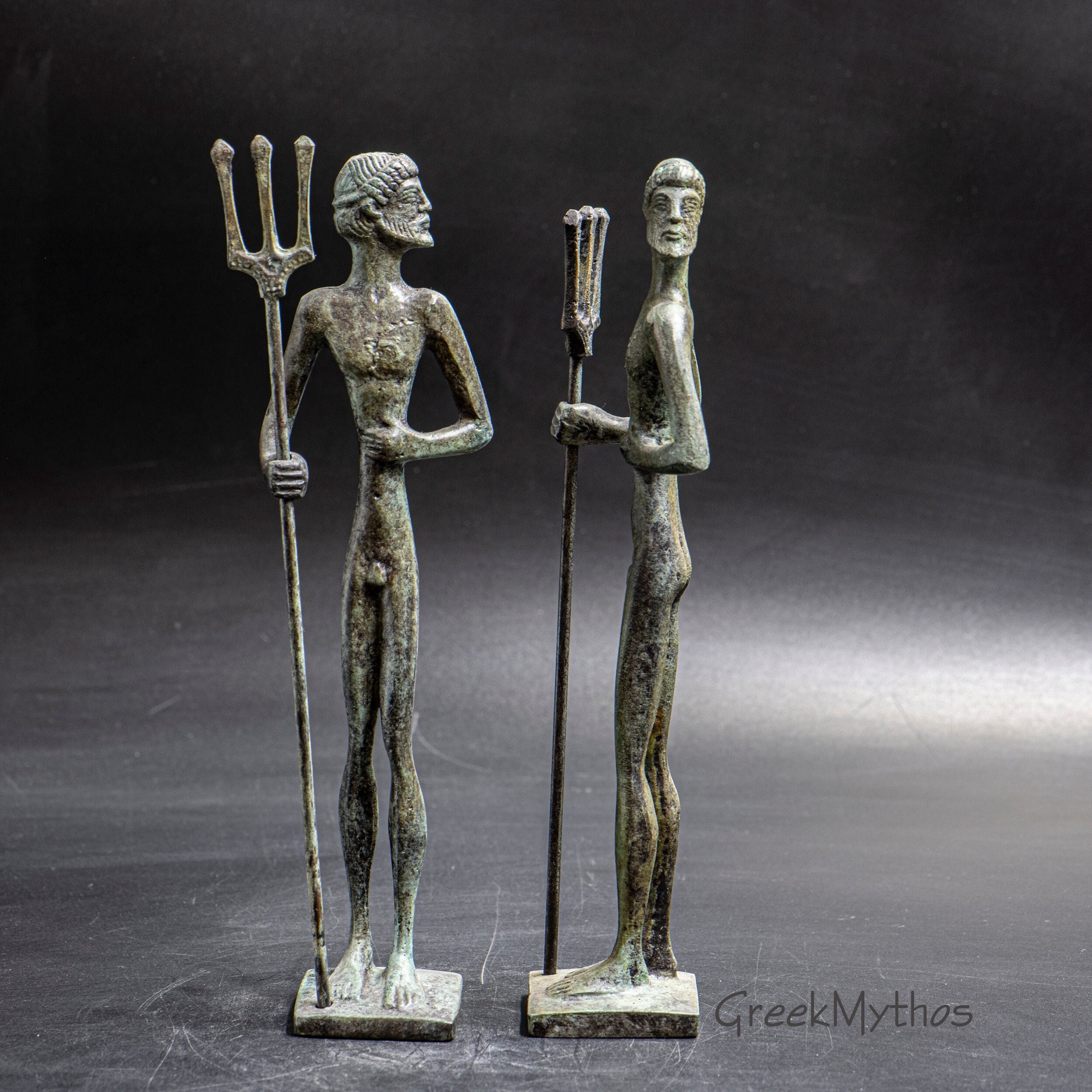 古代ギリシャの神ポセイドンのブロンズ像、ギリシャ神話、トライデント